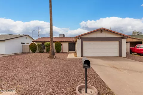 1056 S Revere St, Mesa, AZ 85210