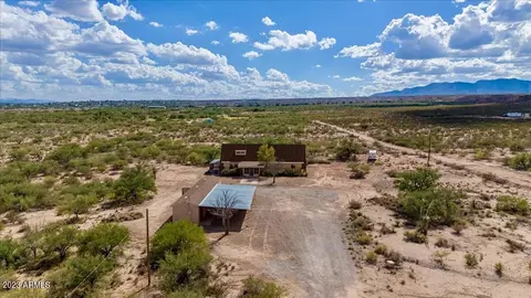 699 W Aviation Dr, Benson, AZ 85602