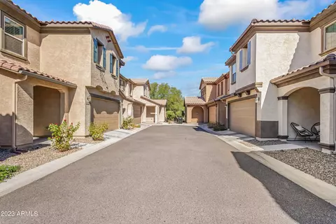 4630 E Beck Ln, Phoenix, AZ 85032 photo 3