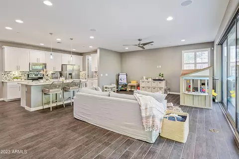 4630 E Beck Ln, Phoenix, AZ 85032 photo 5
