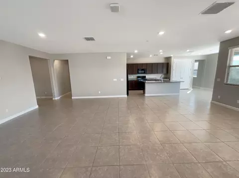 2815 W Carson Rd, Phoenix, AZ 85041 photo 8