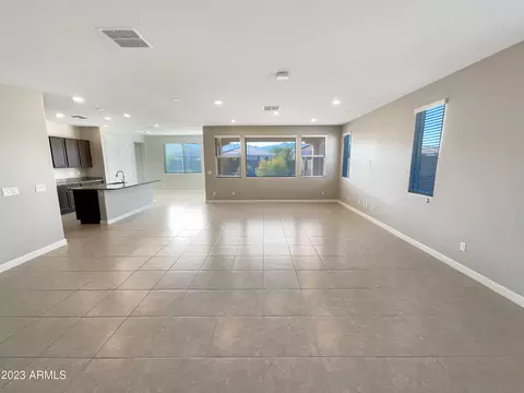2815 W Carson Rd, Phoenix, AZ 85041 photo 3