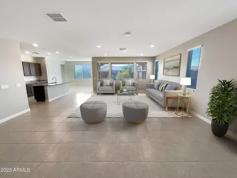 2815 W Carson Rd, Phoenix, AZ 85041 photo 2