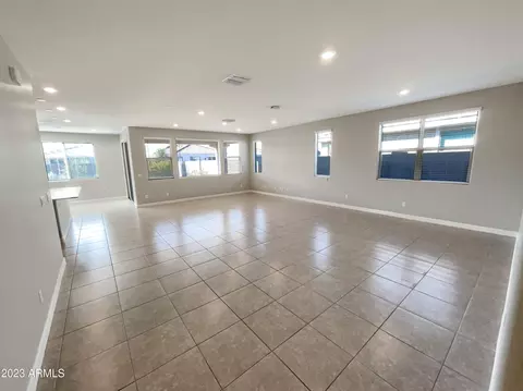 2815 W Carson Rd, Phoenix, AZ 85041 photo 7