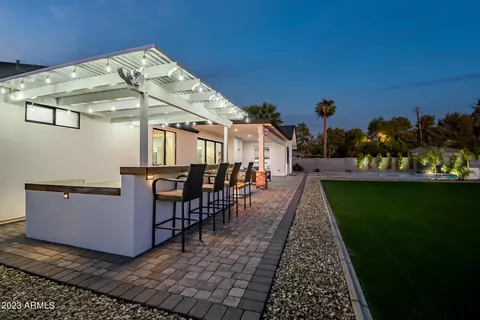 Exterior - 709 W Solano Dr, Phoenix, AZ 85013 photo 10 of 30