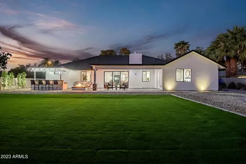 Exterior - 709 W Solano Dr, Phoenix, AZ 85013 photo 5 of 30