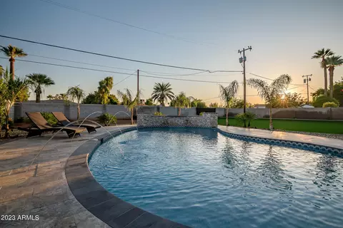 Exterior - 709 W Solano Dr, Phoenix, AZ 85013 photo 21 of 30
