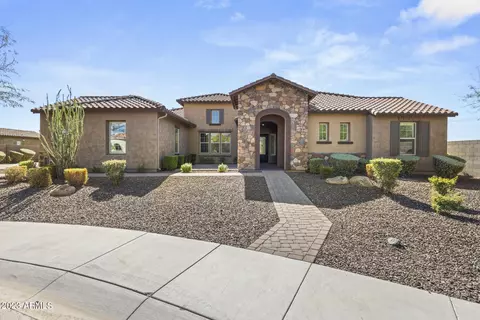 8087 W Chama Dr, Peoria, AZ 85383
