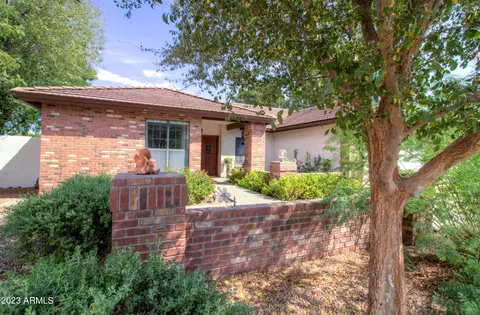 2036 E Lodge Dr, Tempe, AZ 85283 photo 8