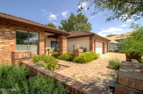2036 E Lodge Dr, Tempe, AZ 85283