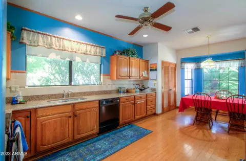 2036 E Lodge Dr, Tempe, AZ 85283 photo 4