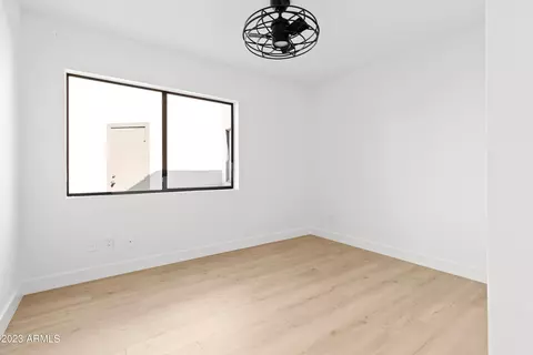 4075 E Round Hill Dr, Phoenix, AZ 85028 photo 17