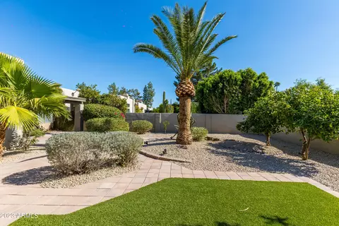4075 E Round Hill Dr, Phoenix, AZ 85028 photo 25