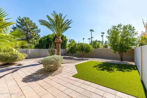 4075 E Round Hill Dr, Phoenix, AZ 85028 photo 23