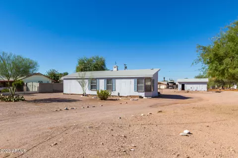 708 N Rennick Dr, Apache Junction, AZ 85120
