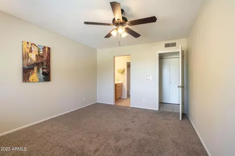 4050 E Cactus Rd #207, Phoenix, AZ 85032 photo 11