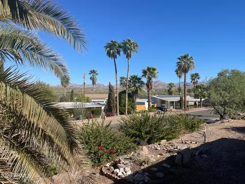 129 W Morris Dr, Queen Valley, AZ 85118