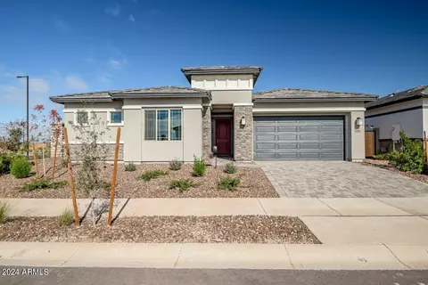 806 W Seagull Dr, Queen Creek, AZ 85140