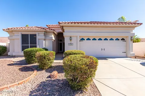 17881 N Coyote Lakes Pkwy, Surprise, AZ 85378