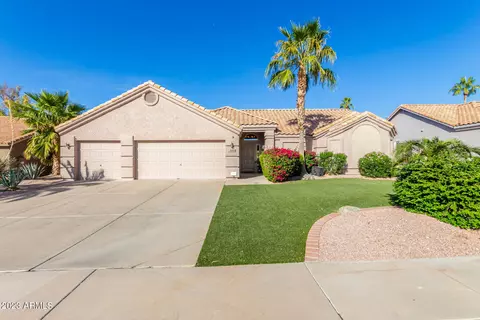 6604 E Presidio St, Mesa, AZ 85215