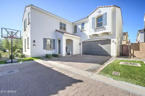 9809 E Axle Ave, Mesa, AZ 85212