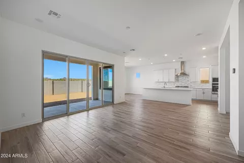 44724 N 44th Ave, Phoenix, AZ 85087 photo 2