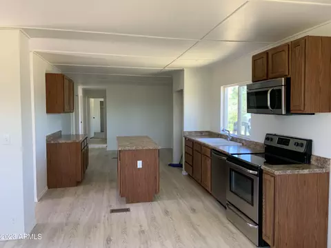 17910 E Her Way Dr, Dewey, AZ 86327
