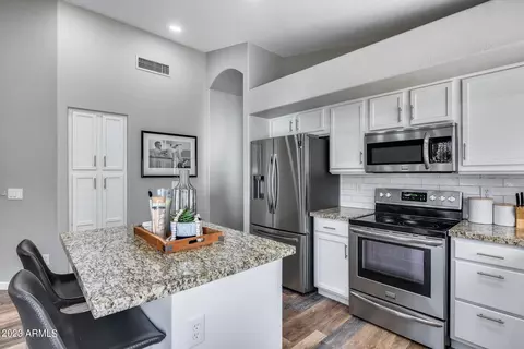 4423 E Melinda Ln, Phoenix, AZ 85050 photo 13