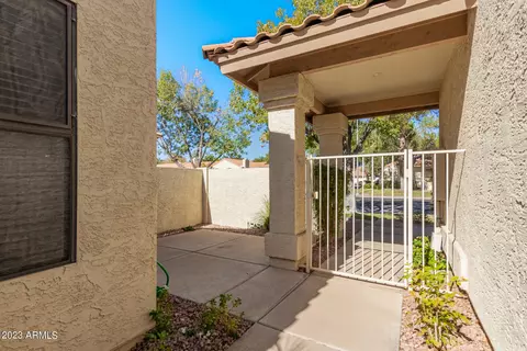1055 E Mcnair Dr, Tempe, AZ 85283 photo 2
