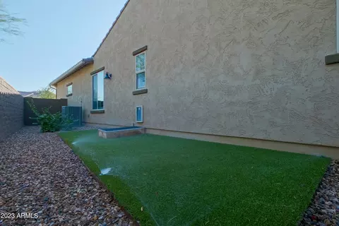 3048 E Robin Ln, Phoenix, AZ 85050 photo 43