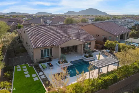 3048 E Robin Ln, Phoenix, AZ 85050