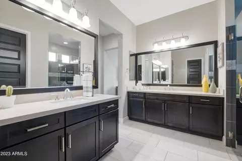 3048 E Robin Ln, Phoenix, AZ 85050 photo 19