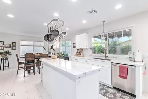 1020 E San Juan Ave, Phoenix, AZ 85014 photo 4