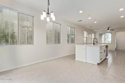 2738 S Harmony Ave, Gilbert, AZ 85295 photo 5