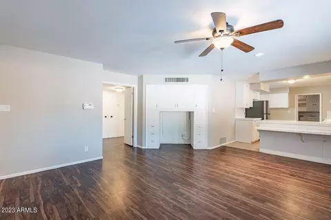 824 W Glenn Dr, Phoenix, AZ 85021 photo 17