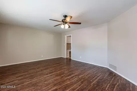 824 W Glenn Dr, Phoenix, AZ 85021 photo 9