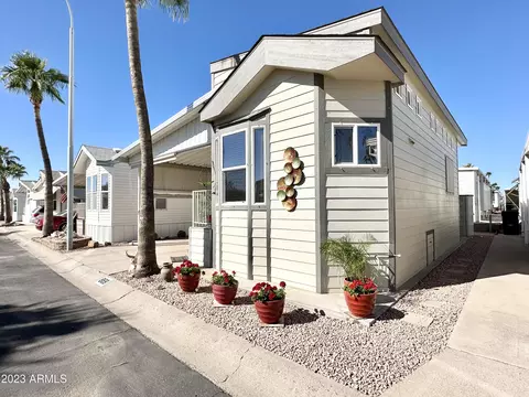 869 S Motherlode Dr, Apache Junction, AZ 85119 photo 2