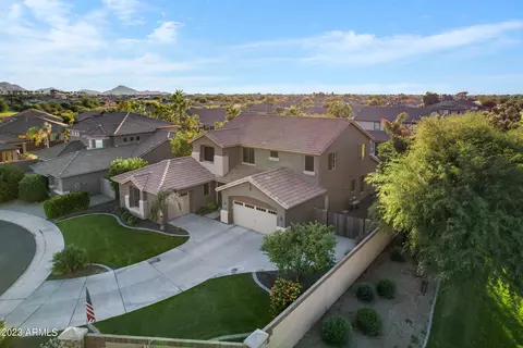 Exterior - 6424 S Glory Ct, Gilbert, AZ 85298 photo 12 of 13