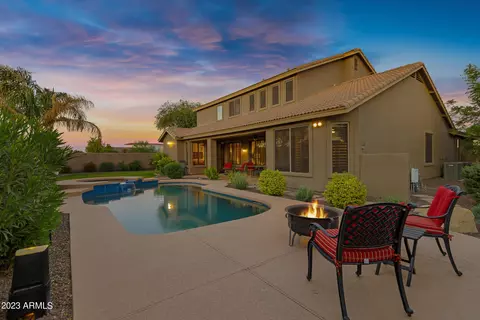 Exterior - 6424 S Glory Ct, Gilbert, AZ 85298 photo 6 of 13