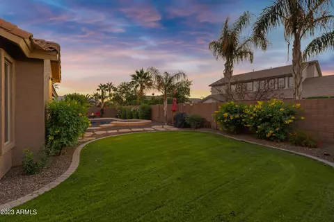 View/Area - 6424 S Glory Ct, Gilbert, AZ 85298 photo 3 of 11
