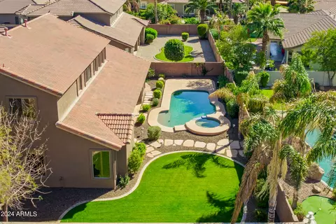 Exterior - 6424 S Glory Ct, Gilbert, AZ 85298 photo 5 of 13