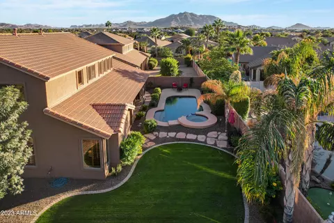 View/Area - 6424 S Glory Ct, Gilbert, AZ 85298 photo 2 of 11