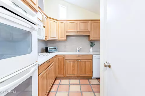 4310 N 29th Way, Phoenix, AZ 85016 photo 14