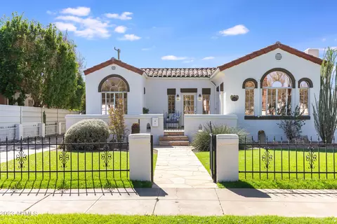 717 W Willetta St, Phoenix, AZ 85007