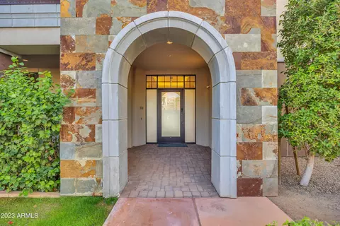 2 E Biltmore Ests #109, Phoenix, AZ 85016 photo 4