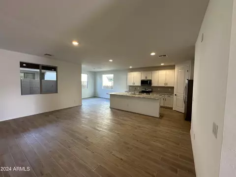 9422 E Sector Dr, Mesa, AZ 85212 photo 4
