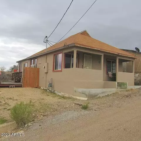 247 S Depot Hill Ave, Miami, AZ 85539