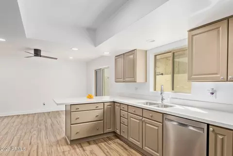 6134 N 13th St, Phoenix, AZ 85014 photo 8