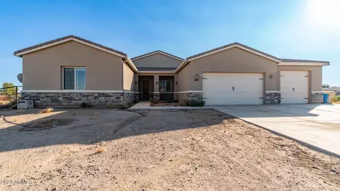 409 W Triboulet Ln, San Tan Valley, AZ 85143