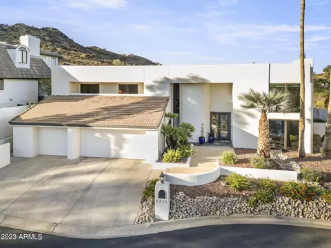 2230 E Cinnabar Ave, Phoenix, AZ 85028 photo 3